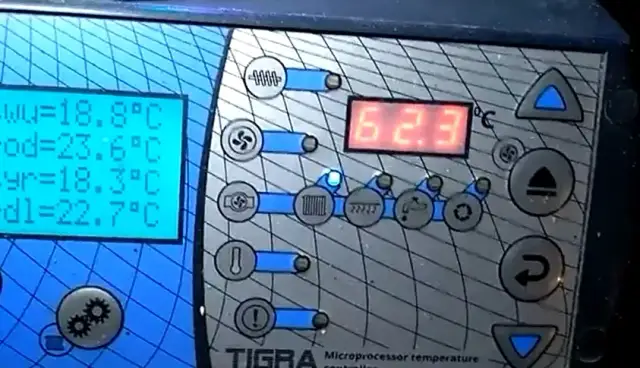 Optymalne ustawienia pieca na ekogroszek na zimę: grzej taniej!