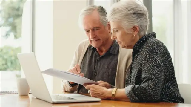 Jakie papiery do emerytury złożyć? Uniknij błędów i zaoszczędź nerwy