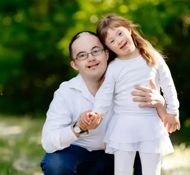 Zespół Downa: Jakie są przyczyny i co warto o nich wiedzieć?