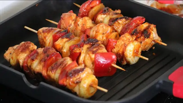 Jak zrobić marynatę do szaszłyków, aby zachwycić smakiem i aromatem