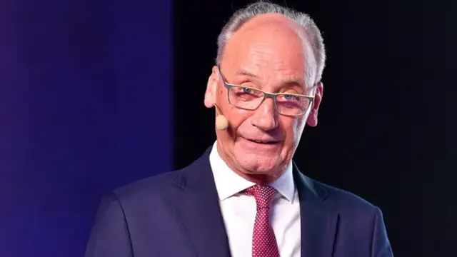 Dariusz Szpakowski w Jaka to melodia – zaskakujące utwory i momenty