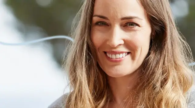 Jak dbać o cerę po 40, aby uniknąć oznak starzenia się skóry