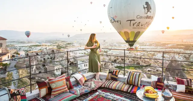 Ile trwa lot na Hawaje? Sprawdź czas przelotu z Polski i porady