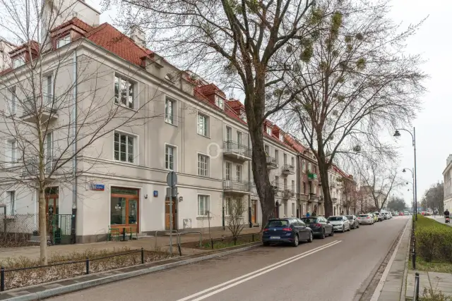 Efraima Schroegera 90: Nieznana perła architektury Warszawy