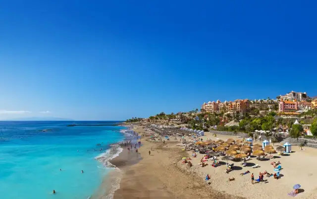 Kiedy jechać na Teneryfę? Odkryj najlepsze miesiące i atrakcje