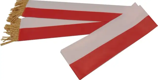 Zasady noszenia szarfy w poczcie sztandarowym: Co musisz wiedzieć