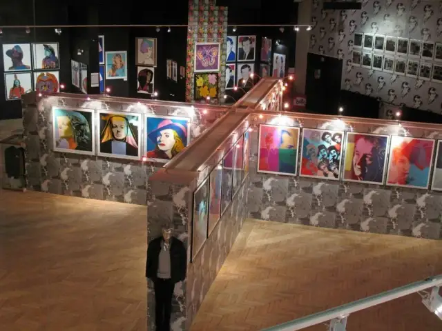 Muzeum Andy Warhola: Niezapomniane wydarzenia i wystawy, które musisz zobaczyć