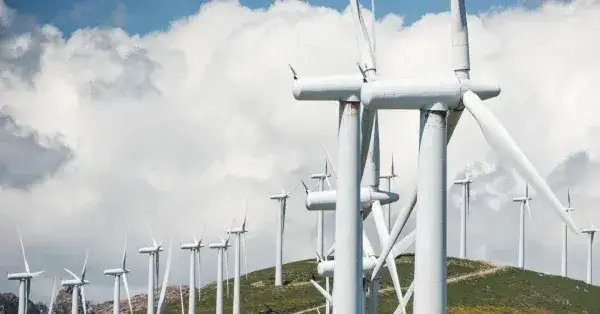 Ile kosztuje elektrownia wiatrowa? Zaskakujące ceny i czynniki wpływające na koszty