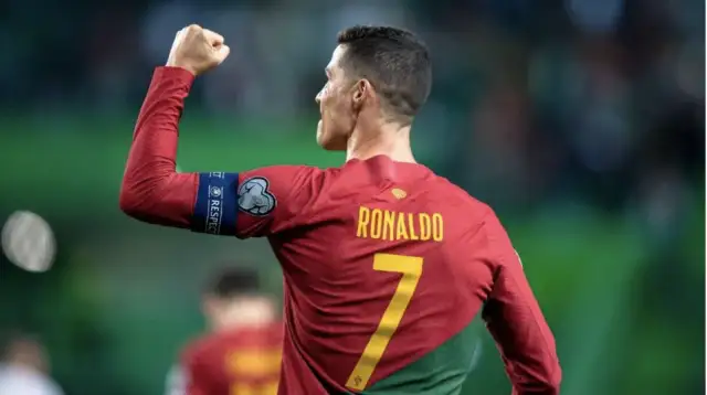 Pierwszy miliarder wśród piłkarzy? Ronaldo znów przechodzi do historii!
