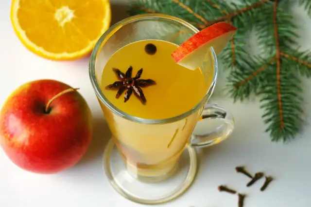 Jak długo gotować grzaniec, aby był idealnie aromatyczny?