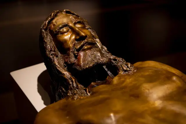 Kim jest człowiek z całunu? Sekrety i znaczenie Całunu Turyńskiego