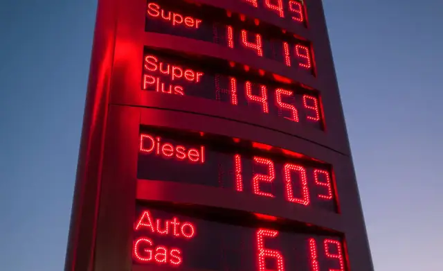 Precio diésel portugal vs españa: ¿por qué es más barato en Portugal?