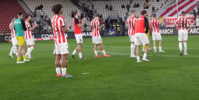 Zarobki piłkarzy Cracovii: Ile naprawdę dostają zawodnicy?