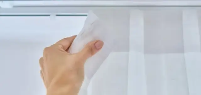 Jak zamontować haczyki do zasłon bez wiercenia i problemów z instalacją