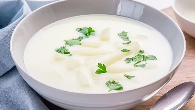 Rezept für Spargelcremesuppe: Einfache und köstliche Zubereitung zuhause