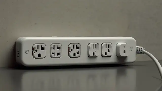 Jaka listwa antyprzepięciowa: Wybór najlepszej ochrony dla sprzętu elektronicznego