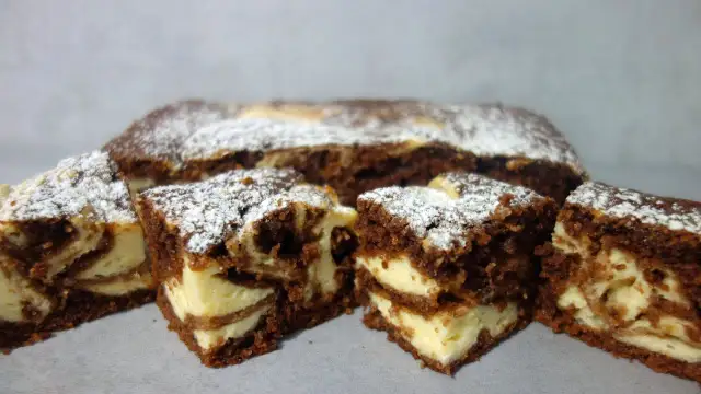 Przepis na ciasto z serem – łatwe i pyszne wariacje na każdą okazję