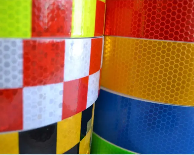 Folia odblaskowa druk: Jak zwiększyć widoczność i bezpieczeństwo