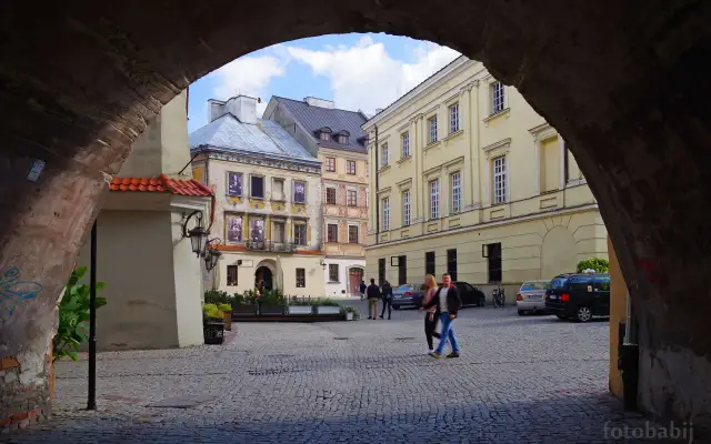 Gdzie zjeść w Lublinie? Odkryj najlepsze restauracje i kawiarnie