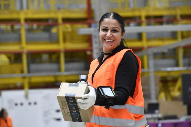 Ile można zarobić na Amazonie? Zaskakujące fakty o wynagrodzeniach