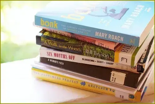 Jak napisać opinię o książce, żeby uniknąć typowych błędów?