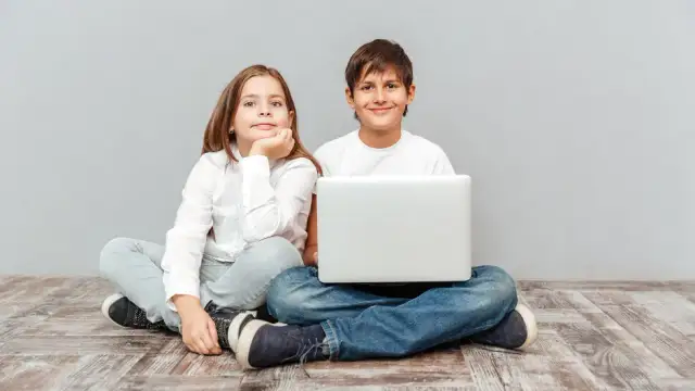 Jaki laptop do nauczania zdalnego – uniknij najczęstszych błędów