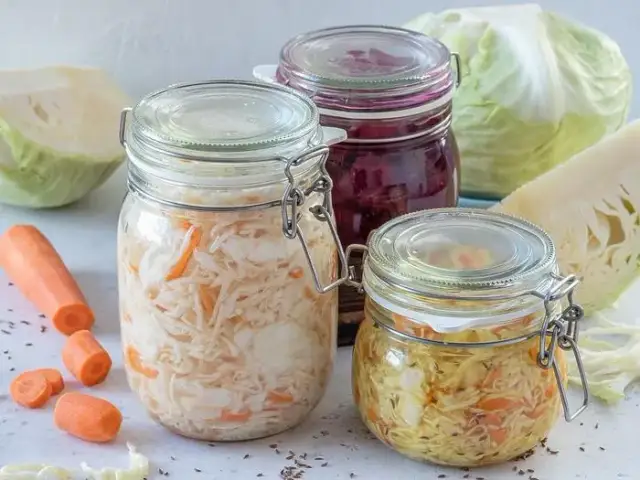 Najlepsze przyprawy do młodej kapusty, które zachwycą twoje zmysły