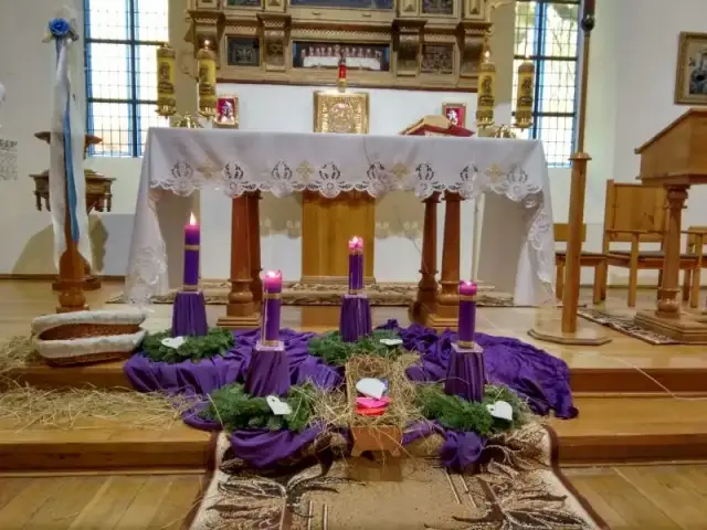 Jak udekorować kościół na adwent, aby wzbudzić nadzieję i radość