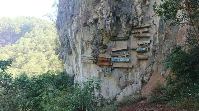 Poradniki górskie: odkryj wulkany i szczyty Filipin bezpiecznie