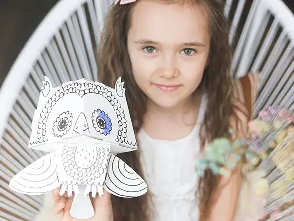 Kolorowanka z mądra sową do druku – kreatywne pomysły dla dzieci