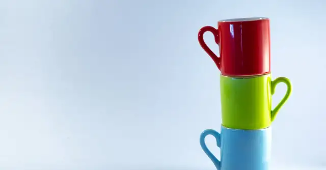 Keep calm and drink: Dlaczego ten slogan podbija serca fanów?