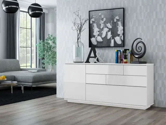 Co na komodę do salonu: 15 pomysłów na stylowe dekoracje