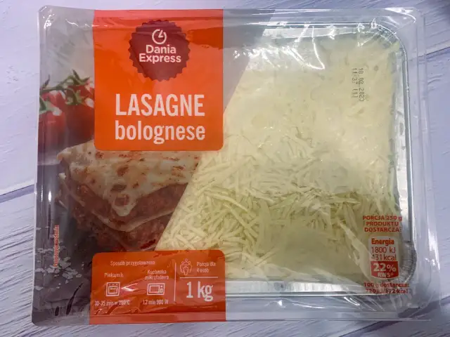 Ile kalorii ma lasagne z Biedronki: kompletna informacja o wartościach