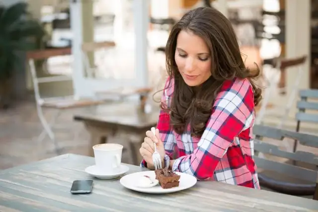 Ciasta dla odchudzających się przepisy - zdrowe i smaczne alternatywy