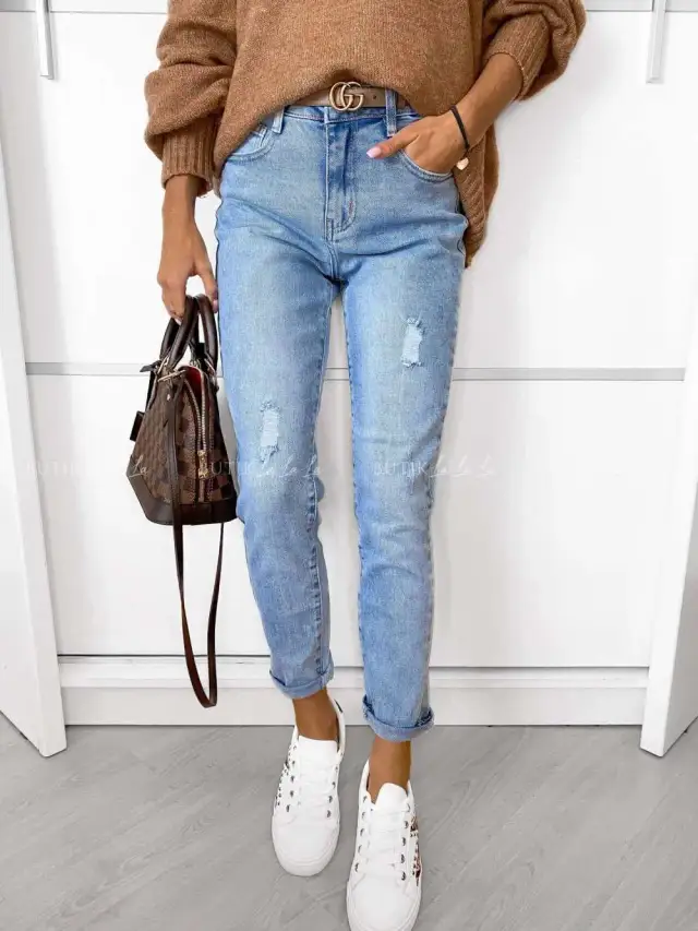 Stylizacje z jeansami na zimę – modne i praktyczne zestawy na każdą okazję