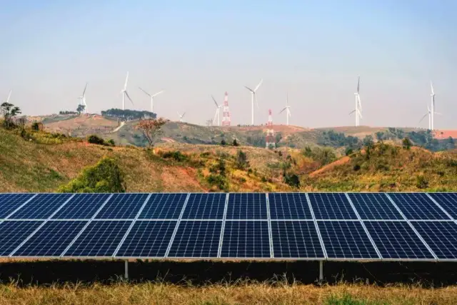 Jakie PKD dla sprzedaży fotowoltaiki? Unikaj błędów przy rejestracji firmy