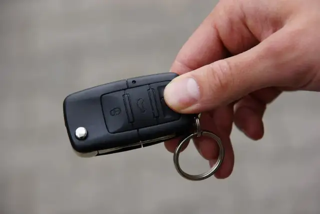 Czy można dorobić pilot do centralnego zamka? Oto co musisz wiedzieć