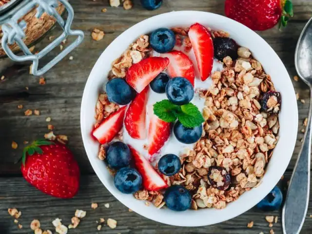 Zdrowe Śniadanie Fit: 5 Smacznych Przepisów na Energetyczny Poranek