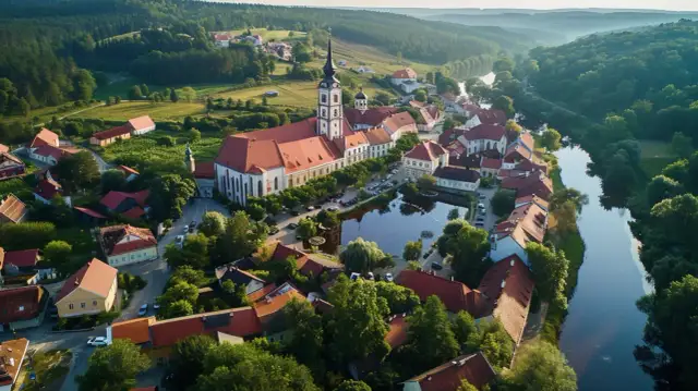 Okunin: Co warto zobaczyć i zwiedzić w miejscowości Okunin?