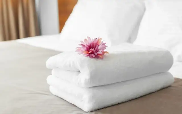 Czy w hotelu są ręczniki? Sprawdź, co powinieneś wiedzieć przed wizytą