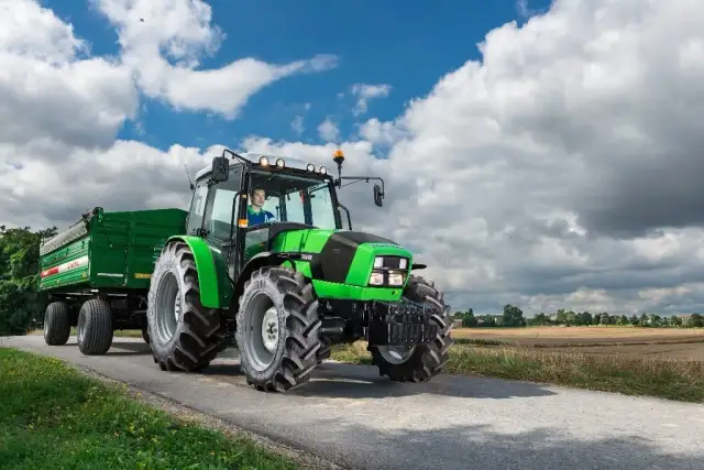 Ciągniki dla gospodarstw 10 ha - jaki model wybrać?