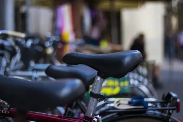 Jakie siodełko do roweru crossowego zapewni komfort i wsparcie?