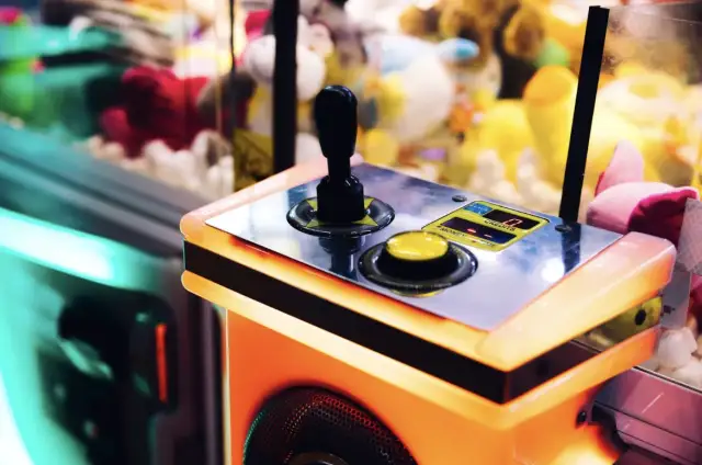 Wirtualne gry na wiodących platformach rozrywkowych online: poznaj najpopularniejsze rodzaje