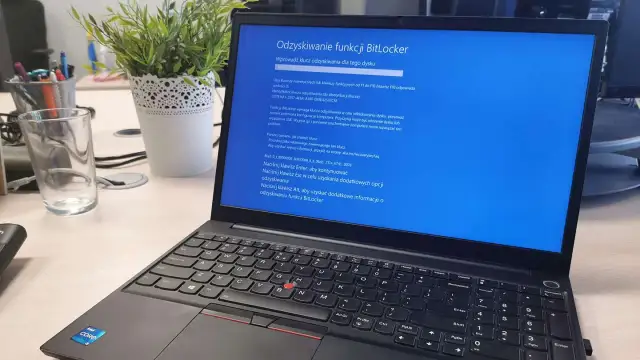 Jak naprawić niebieski ekran w laptopie i uniknąć frustracji