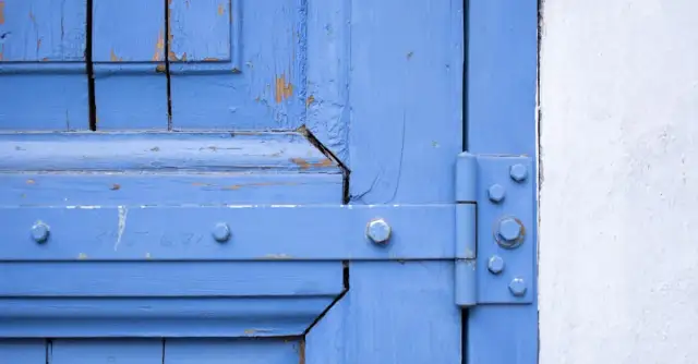 Renowacja Drzwi: Jakie Są Ceny? Odśwież Wejście do Swojego Domu