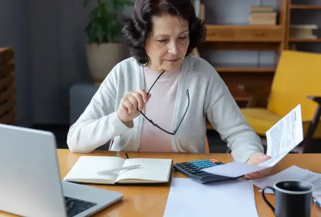 Kiedy na emeryturę rocznik 1965? Sprawdź, jak uniknąć błędów