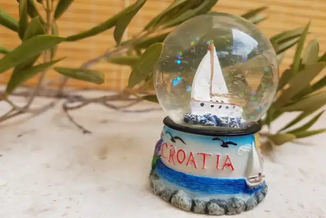 Ile kosztują pamiątki w Chorwacji? Ceny, które mogą cię zaskoczyć