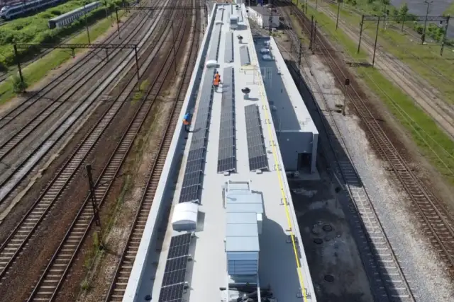 Fotowoltaika dla dużych przedsiębiorstw: dotacje, opacalność, korzyści