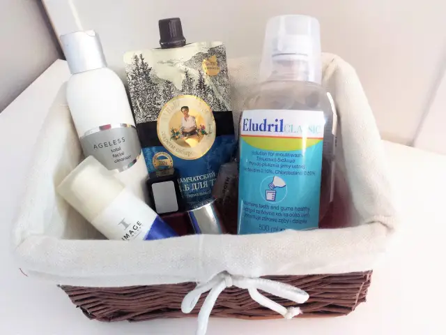 Jakich kosmetyków unikać w ciąży? Szkodliwe składniki i bezpieczne alternatywy