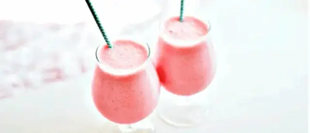 Różowa pantera drink - prosty przepis na pyszny koktajl na każdą okazję